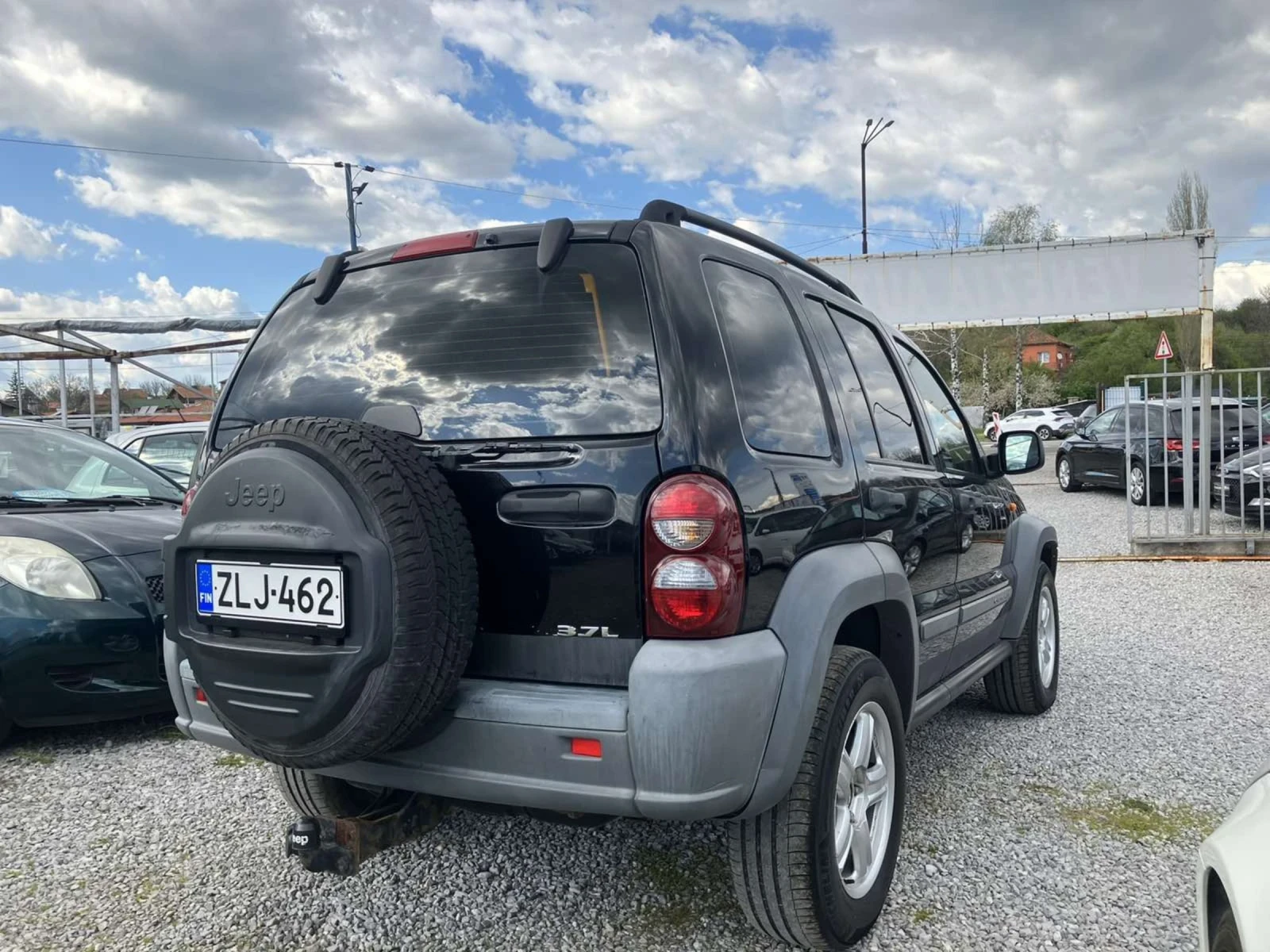 Jeep Cherokee, снимка 4 - Автомобили и джипове - 54439840