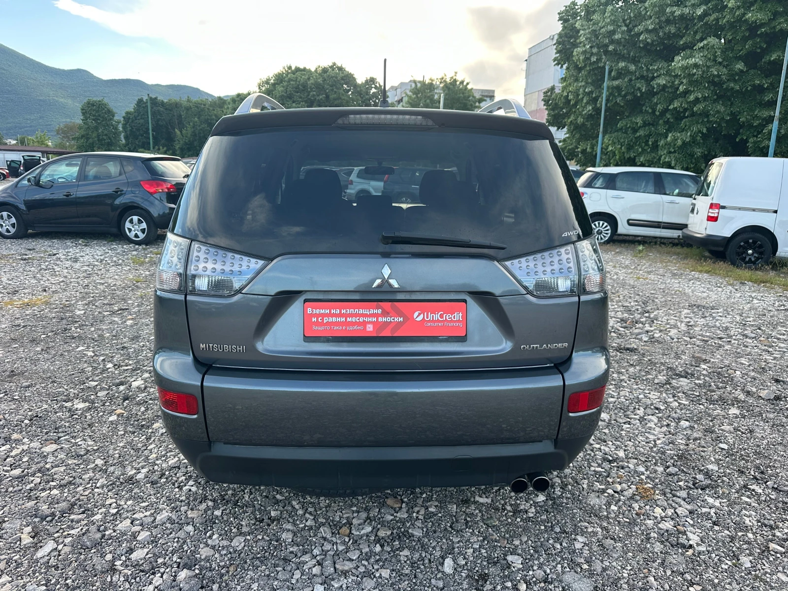 Mitsubishi Outlander 2.0DI-D 140kc 7MESTA, снимка 4 - Автомобили и джипове - 54542699