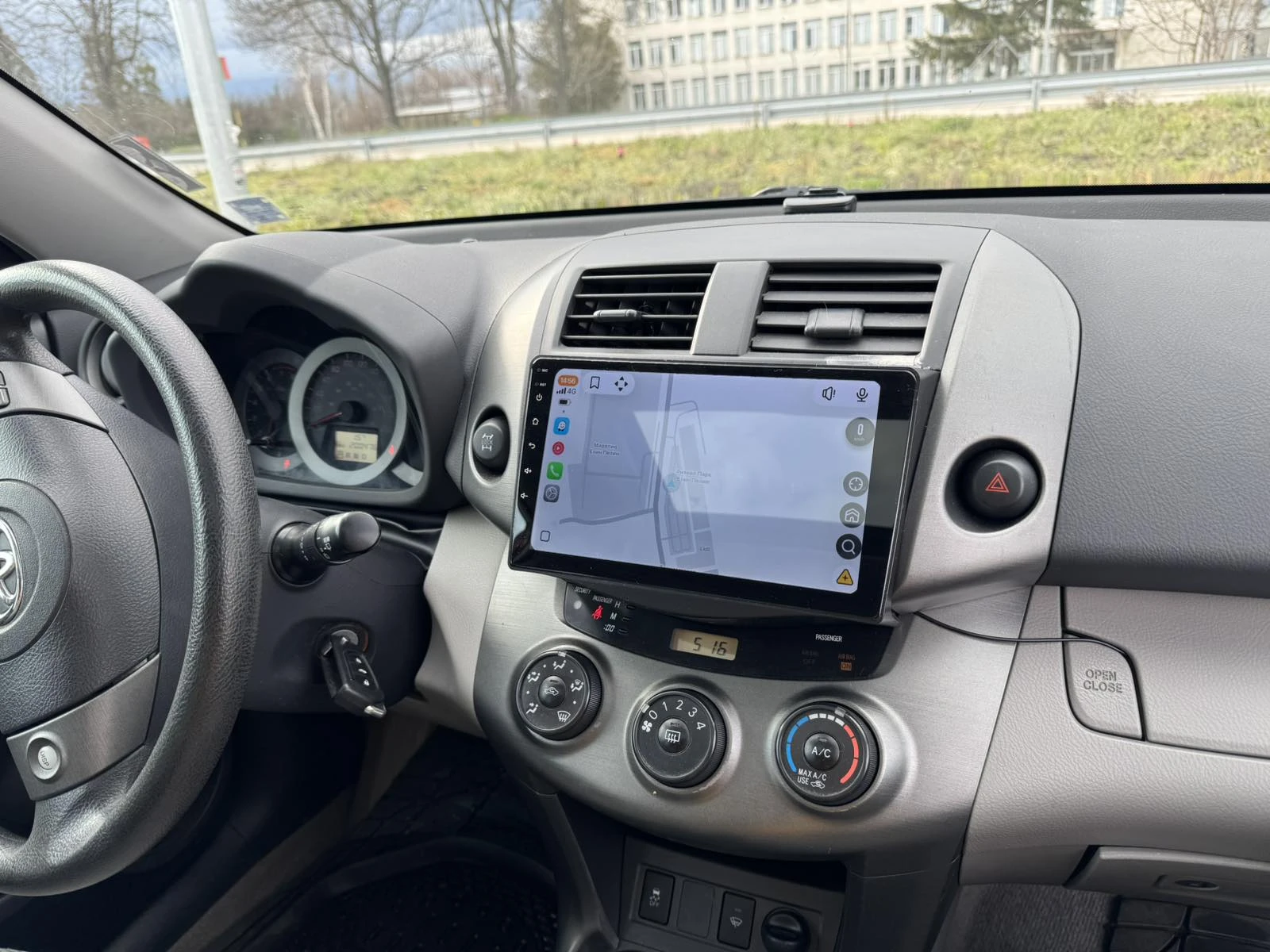 Toyota Rav4 2.5 Бензин (180 к.с.) 4х4 АВТОМАТ * Навигация , снимка 12 - Автомобили и джипове - 55219527