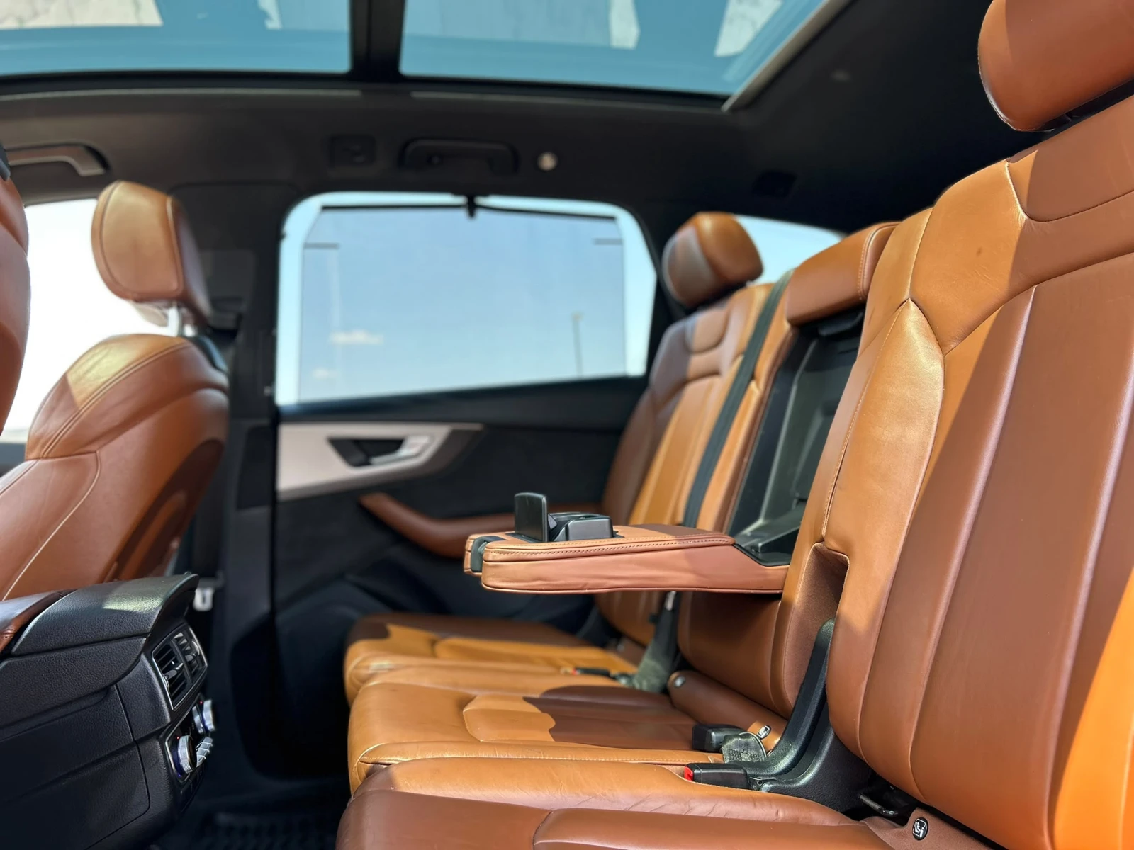 Audi Q7 / 3.0D / 272HP / QUATTRO / 7 МЕСТА /, снимка 10 - Автомобили и джипове - 55401173