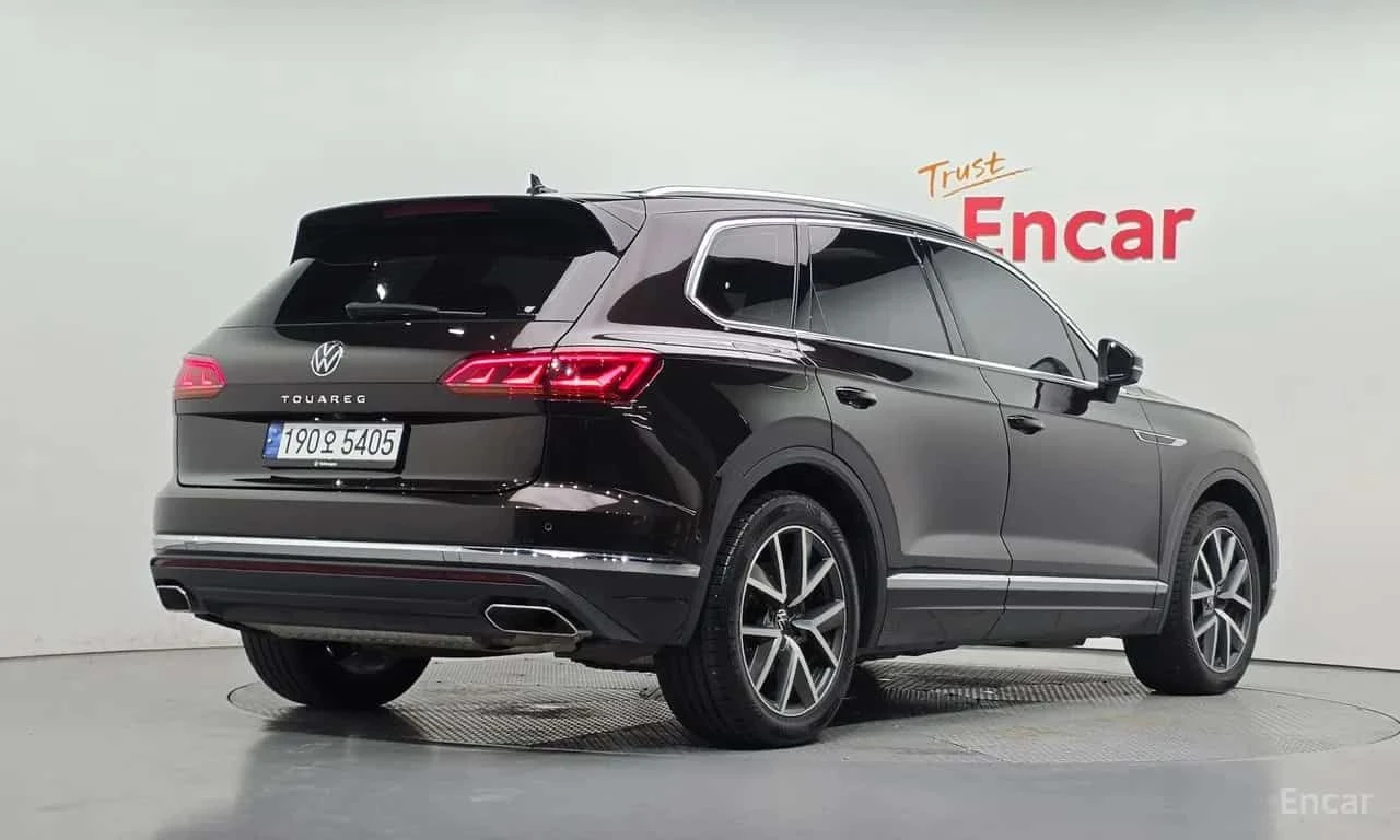 VW Touareg * 3.0 TDI Prestige * ОПЦИЯ ЗА ФИНАНСИРАНЕ, снимка 2 - Автомобили и джипове - 55647411