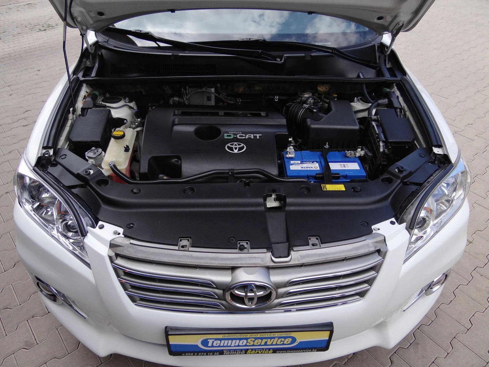Toyota Rav4 2.2d4d-150k.c./Auto/4x4/Koja/Navi/Camera/Led/Euro5, снимка 16 - Автомобили и джипове - 55666317