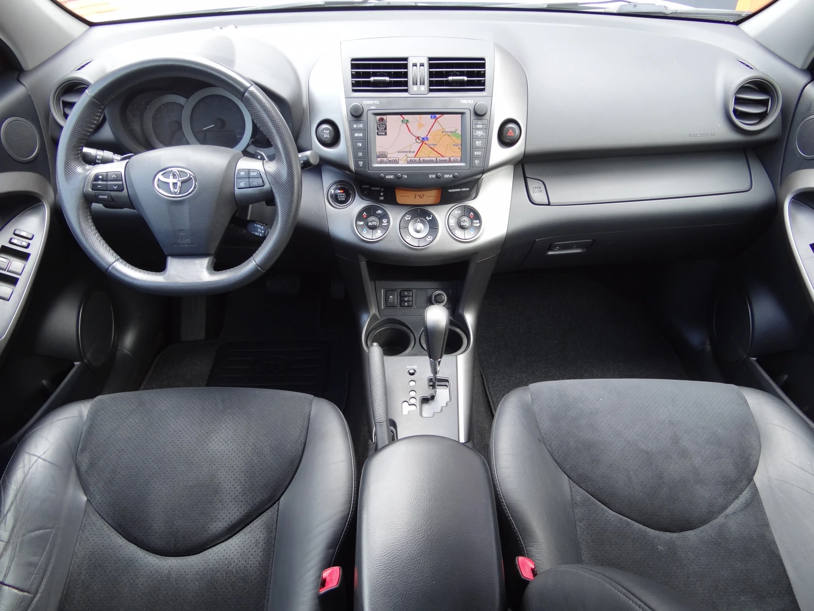Toyota Rav4 2.2d4d-150k.c./Auto/4x4/Koja/Navi/Camera/Led/Euro5, снимка 9 - Автомобили и джипове - 55666317