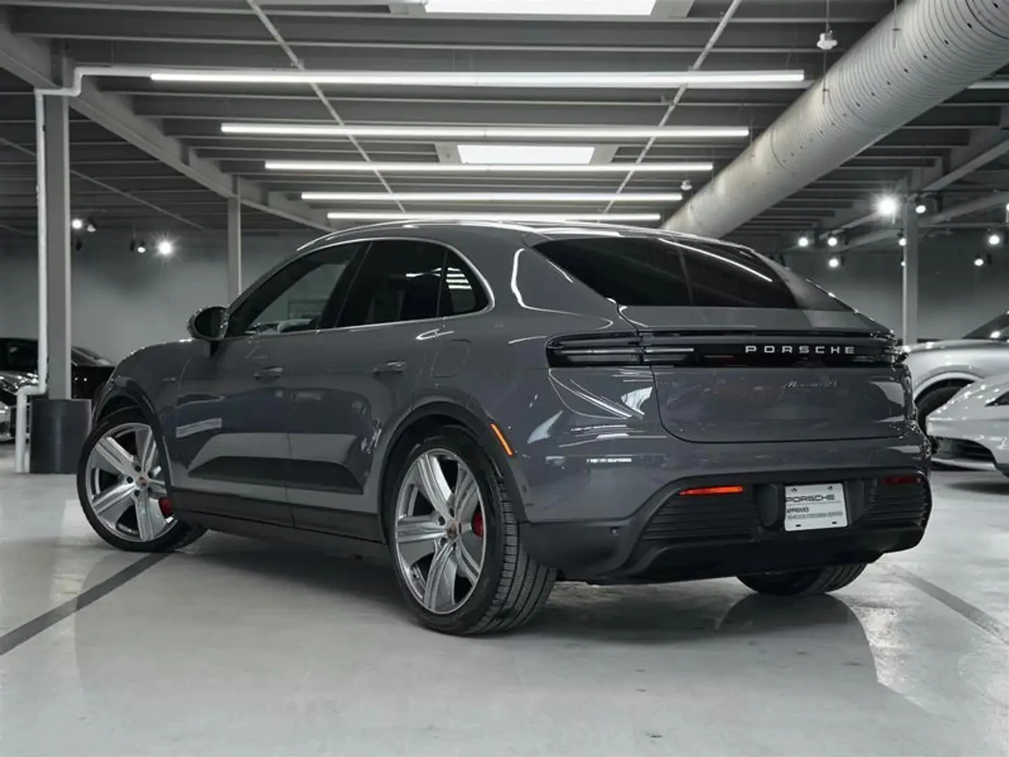 Porsche Macan ЦЕНА ДО БЪЛГАРИЯ АВТОКРЕДИТ, снимка 4 - Автомобили и джипове - 55860110