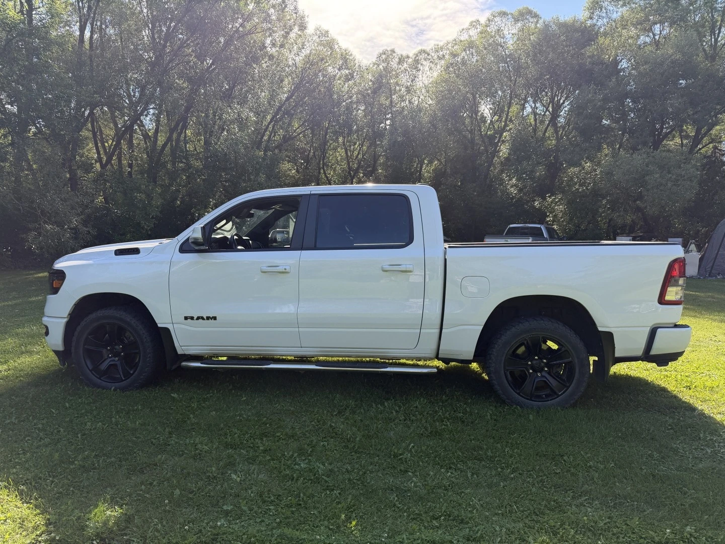 Dodge RAM 1500 Big Horn / Camera / Carfax / Автокредит , снимка 2 - Автомобили и джипове - 55986747