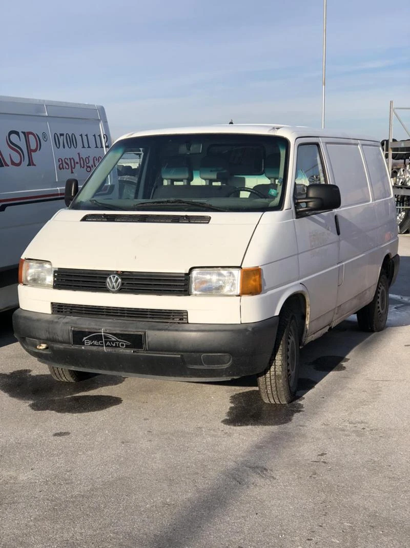 VW Transporter 2.4D, снимка 2 - Бусове и автобуси - 31604040