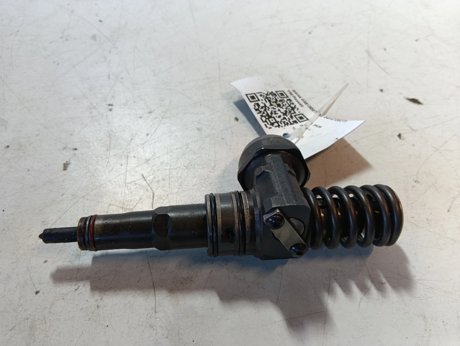 дюза 038130073AG  0414720215 VW Passat