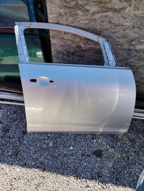 Предна дясна врата за Опел АстраJ 2011г