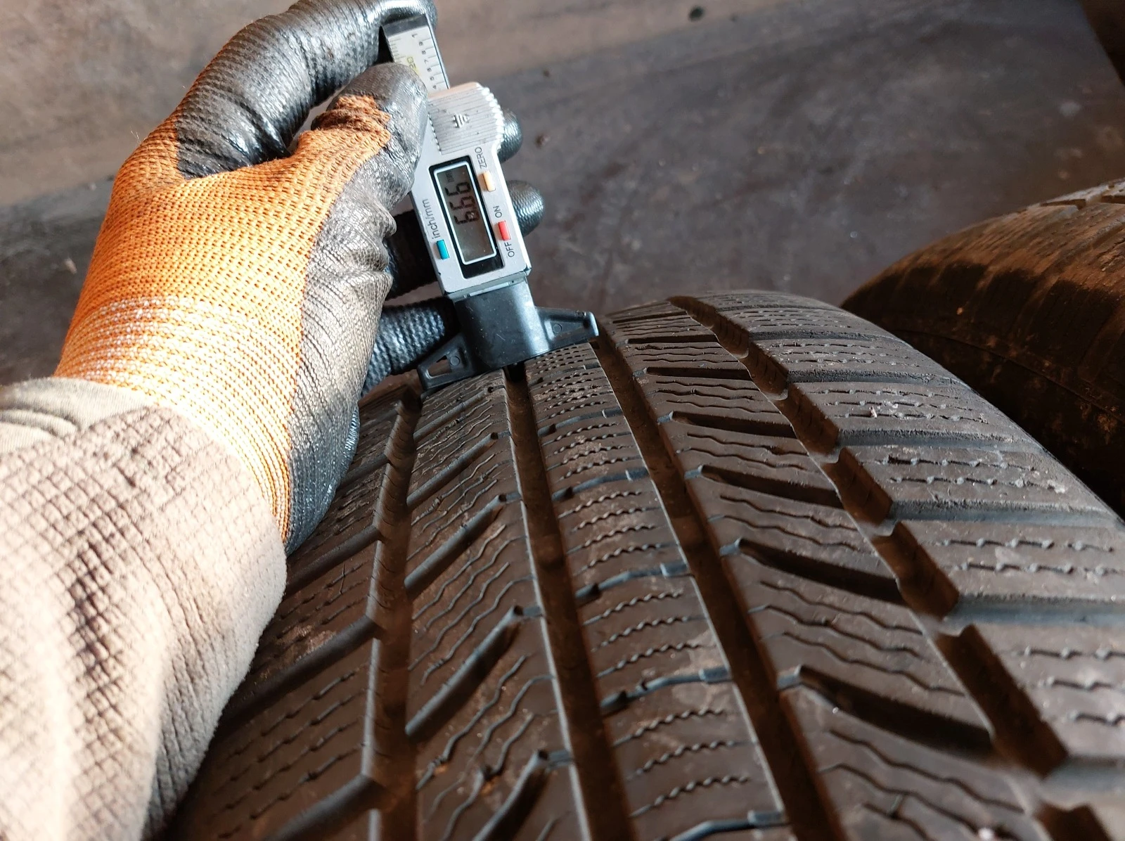 ���� 235/60R18 | Mobile.bg � ����������� 4