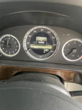 Mercedes-Benz E 250 Десен волан CDI, снимка 10