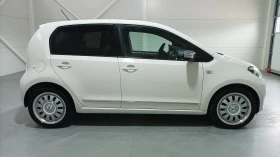 VW Up 1.0 I AUTOMAT | Mobile.bg    4