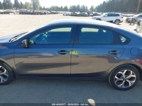 Kia Forte 2.0L I-4 DOHC LXS IVT ЛИЗИНГ БЕЗ ПЪРВ. ВНОСКА - [9] 