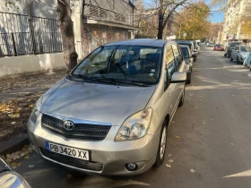 Toyota Corolla verso, снимка 2