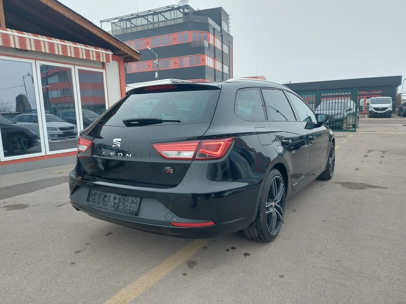 Seat Leon FR* 150 к.с.* ПАНОРАМА* АЛКАНТАРА* LED* FULL EXTRI, снимка 5 - Автомобили и джипове - 48717094