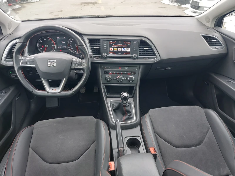 Seat Leon FR* 150 к.с.* ПАНОРАМА* АЛКАНТАРА* LED* FULL EXTRI, снимка 9 - Автомобили и джипове - 48717094