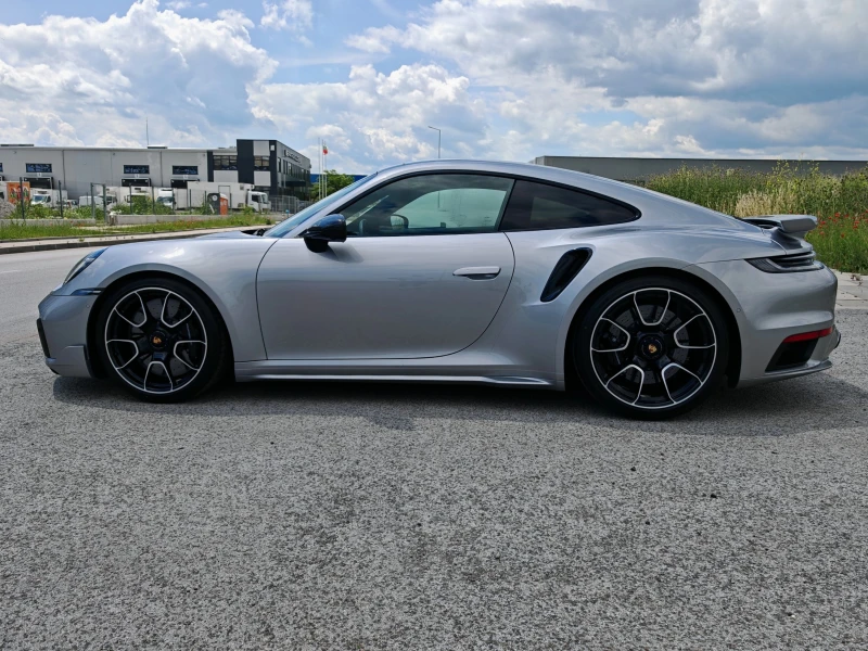Porsche 911 turbo S* Aero Kit* Lift* Burmester* Pano* Гаранция, снимка 2 - Автомобили и джипове - 50508039
