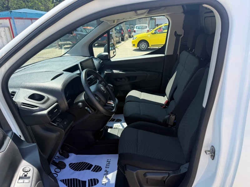 Toyota Proace City 1.5 D4D, снимка 9 - Автомобили и джипове - 50673093