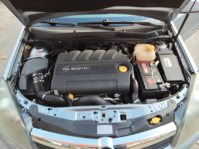 Opel Astra GTC 1, 9d 150ps 6ck, снимка 15 - Автомобили и джипове - 52121419