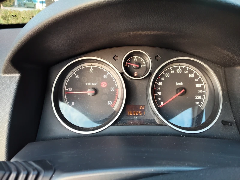 Opel Astra GTC 1, 9d 150ps 6ck, снимка 10 - Автомобили и джипове - 52121419