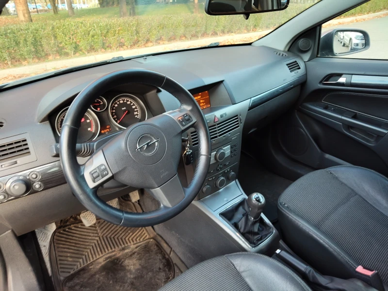 Opel Astra GTC 1, 9d 150ps 6ck, снимка 7 - Автомобили и джипове - 52121419