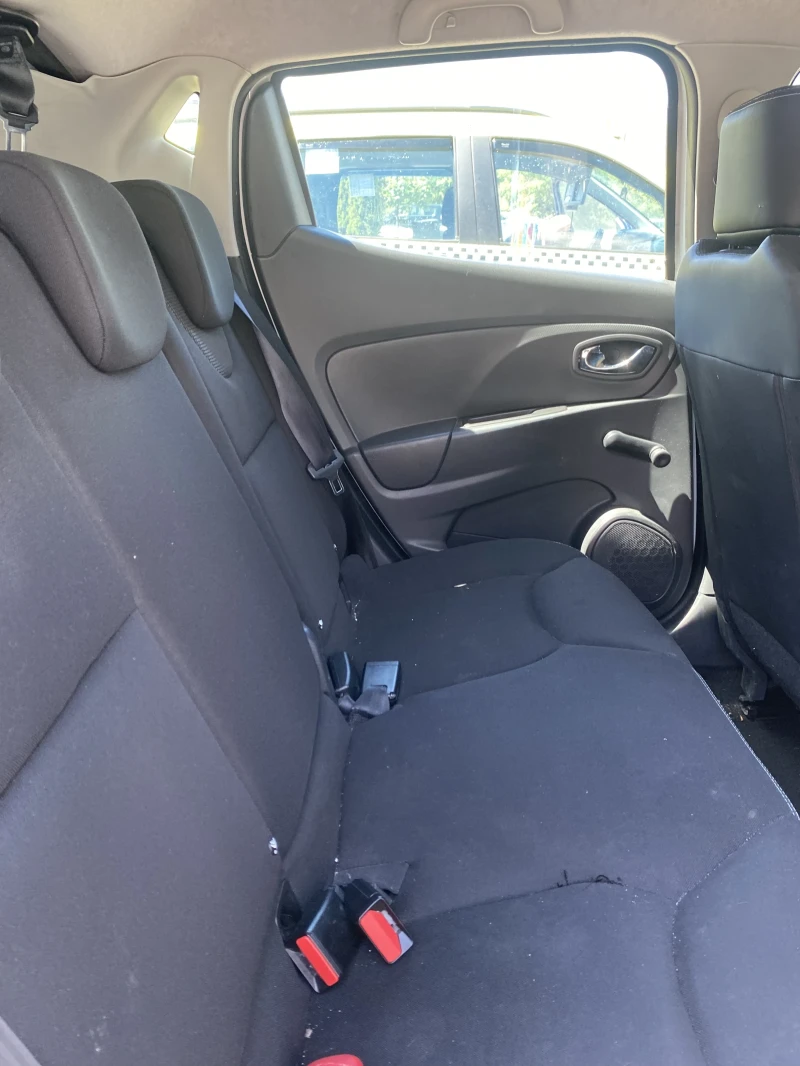 Renault Clio, снимка 5 - Автомобили и джипове - 52310178