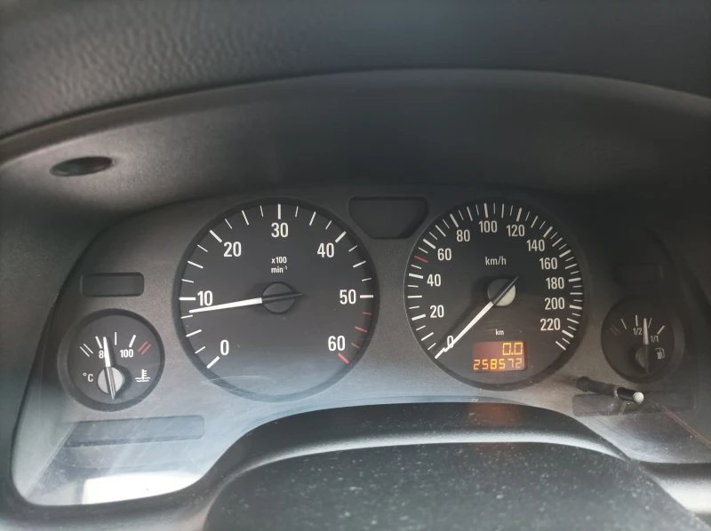 Opel Astra G 1.7 ISUZU, снимка 4 - Автомобили и джипове - 52998352