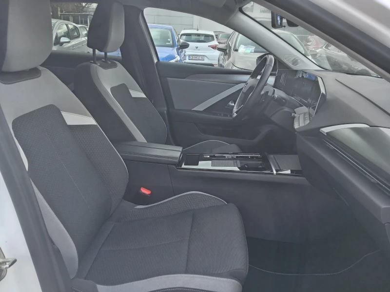 Opel Astra 1.2T Auto Гаранц., снимка 8 - Автомобили и джипове - 53018788