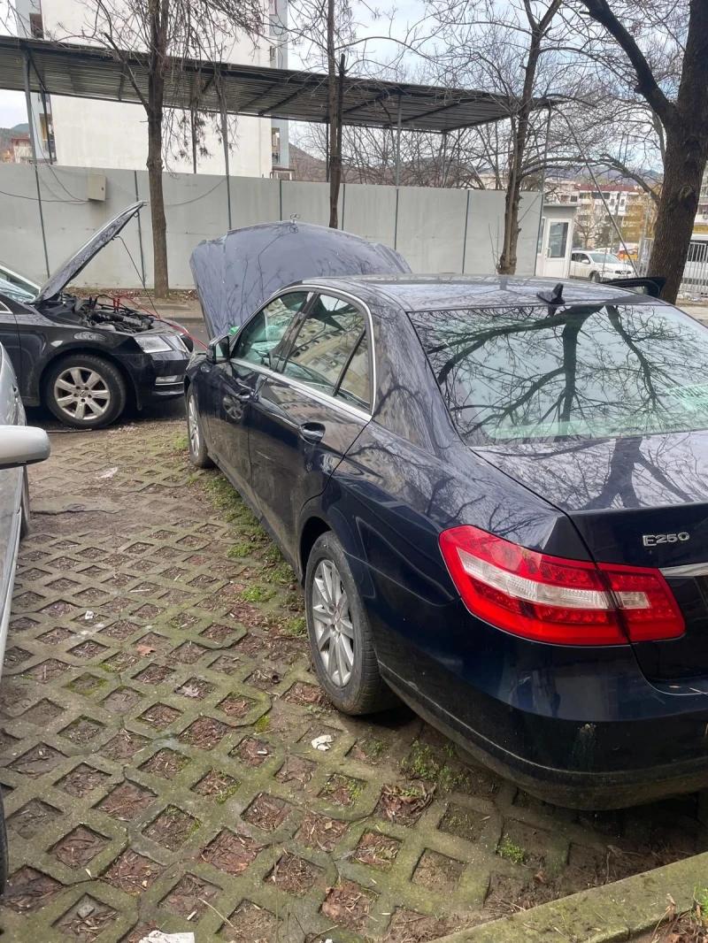 Mercedes-Benz E 250 Десен волан CDI, снимка 6 - Автомобили и джипове - 53479305