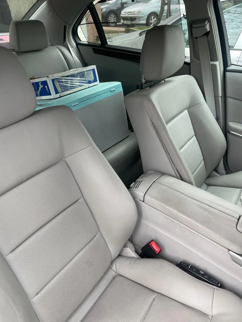 Mercedes-Benz E 250 Десен волан CDI, снимка 9 - Автомобили и джипове - 53479305