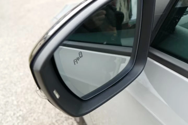 Skoda Octavia RS/COMBI/184HP/4X4/NAVI/161D - изображение 8