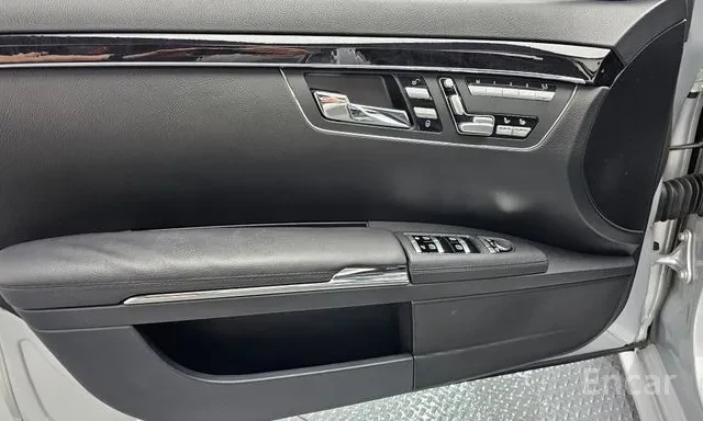 Mercedes-Benz S 350 D | AMG | FACE | ОБДУХВАНЕ | 156к км | TV | , снимка 10 - Автомобили и джипове - 55613980