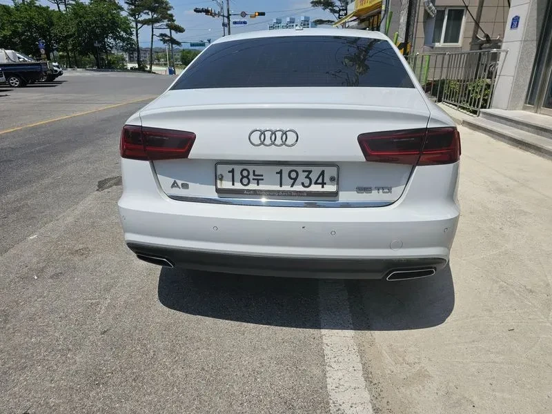 Audi A6 35 Tdi Premium C7, снимка 2 - Автомобили и джипове - 56117457