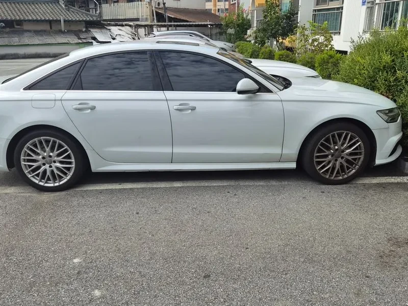 Audi A6 35 Tdi Premium C7, снимка 4 - Автомобили и джипове - 56117457