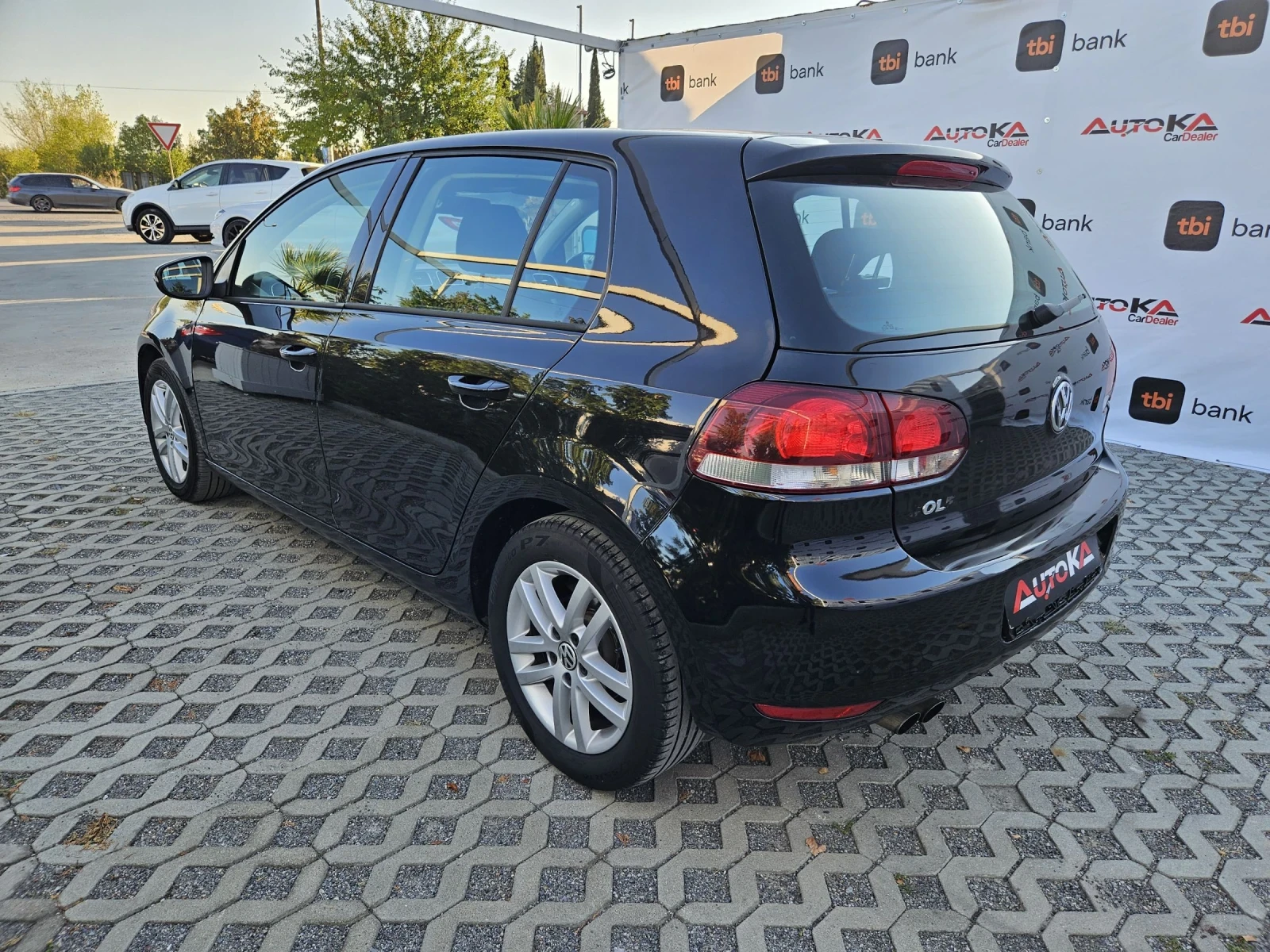 VW Golf 2.0TDI-140кс= АВТОМАТ= HIGHLINE= АВТОПИЛОТ= EURO 5 - изображение 5