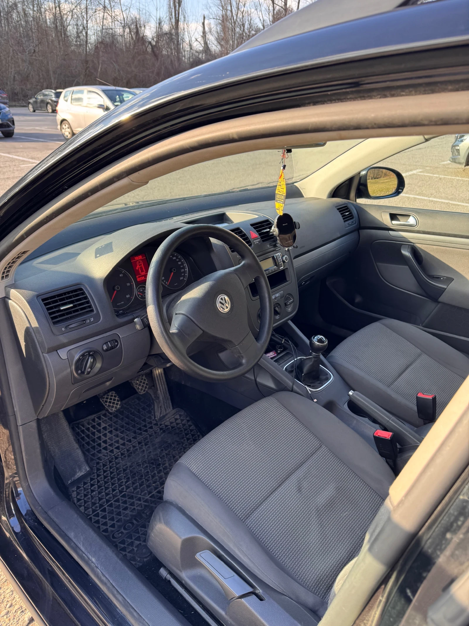 VW Golf 1.9 - изображение 5