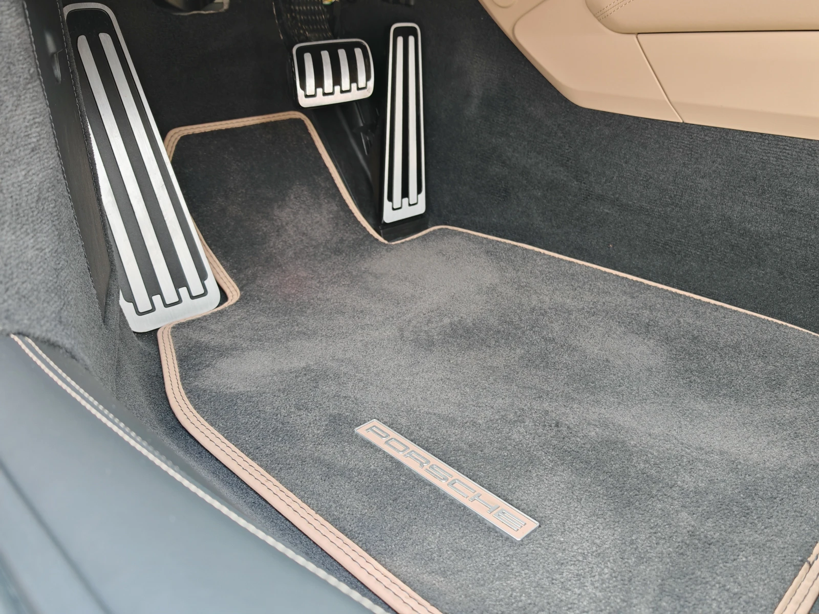 Porsche 911 turbo S* Aero Kit* Lift* Burmester* Pano*  | Mobile.bg   15