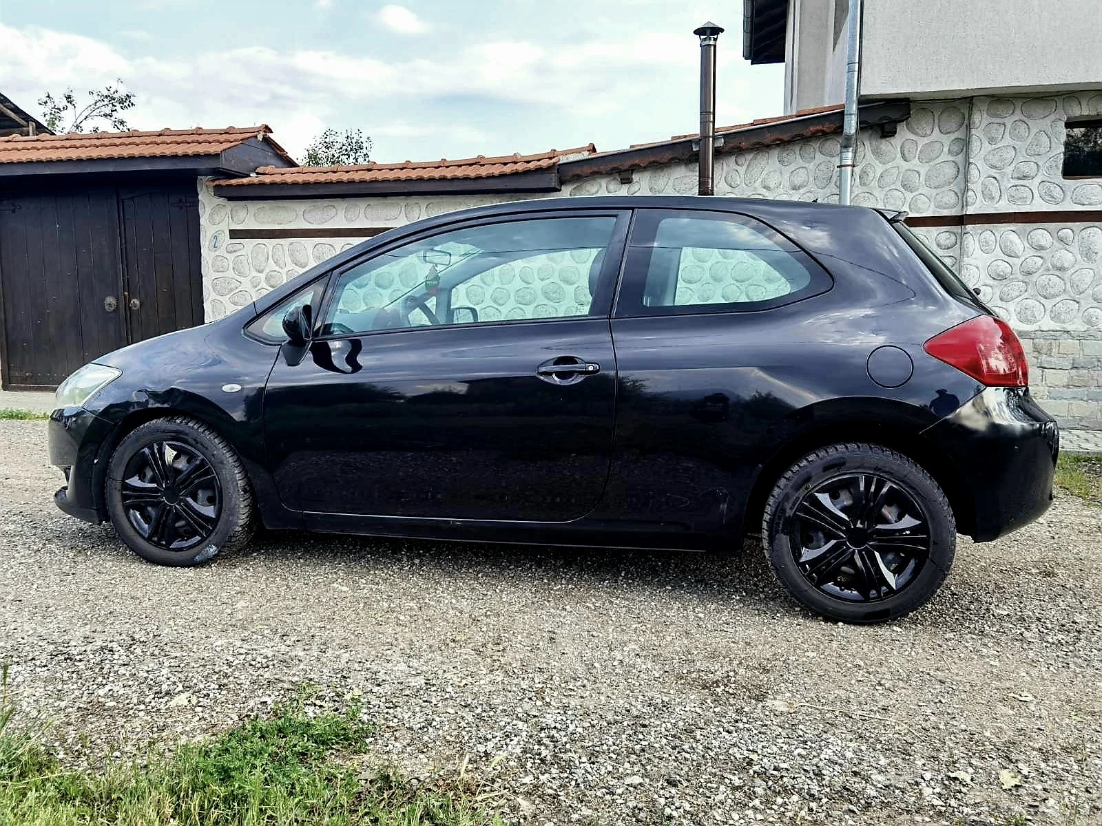 Toyota Auris 2.0 D4D 126 к.с. - изображение 5