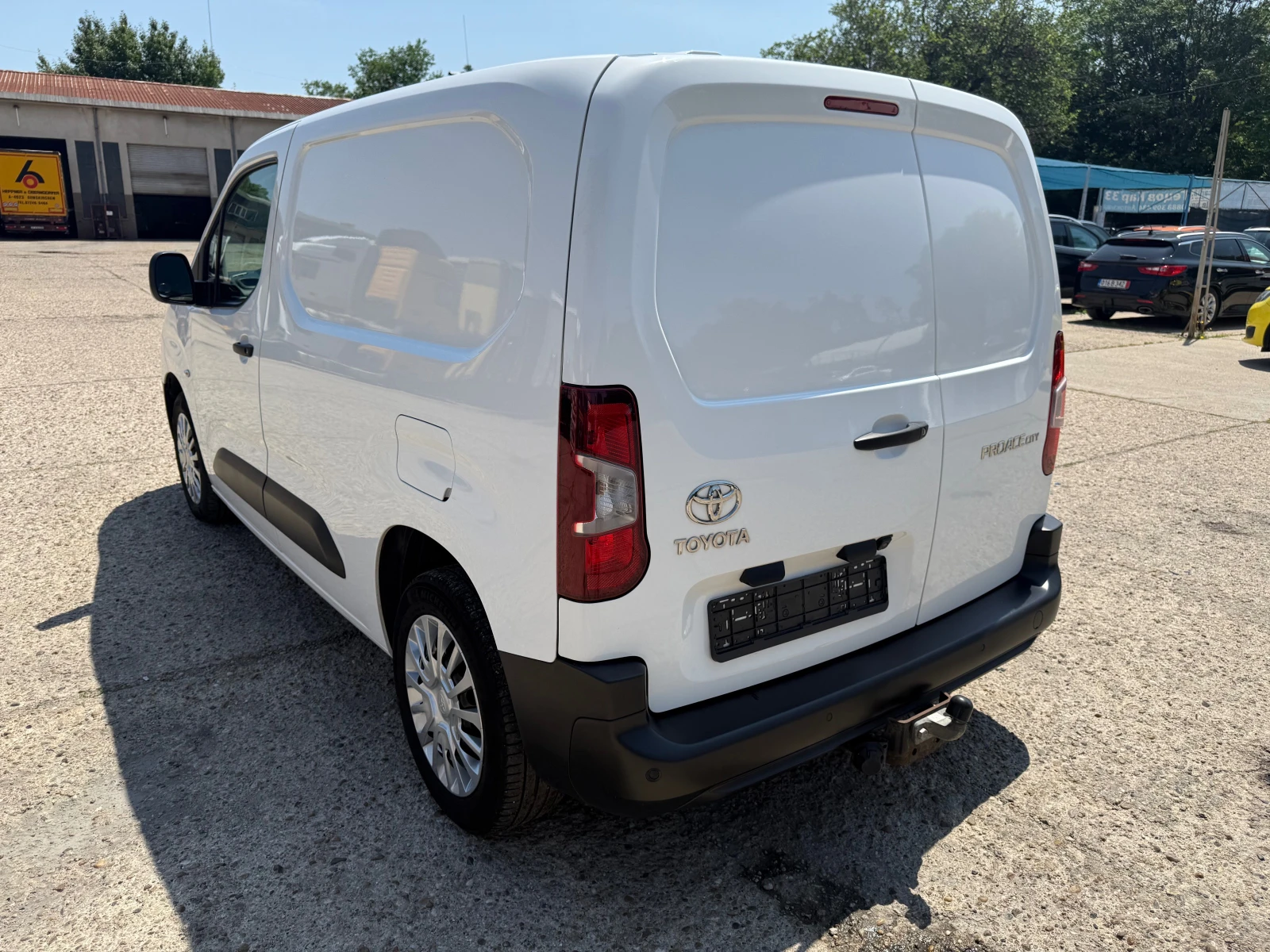 Toyota Proace City 1.5 D4D - изображение 7