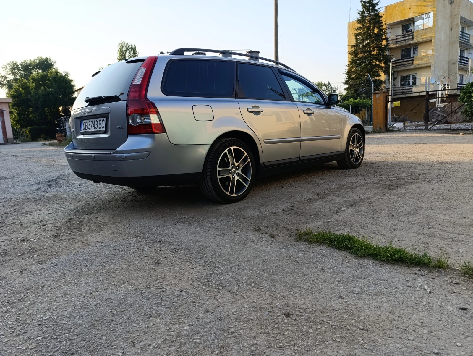 Volvo V50 20D - изображение 3