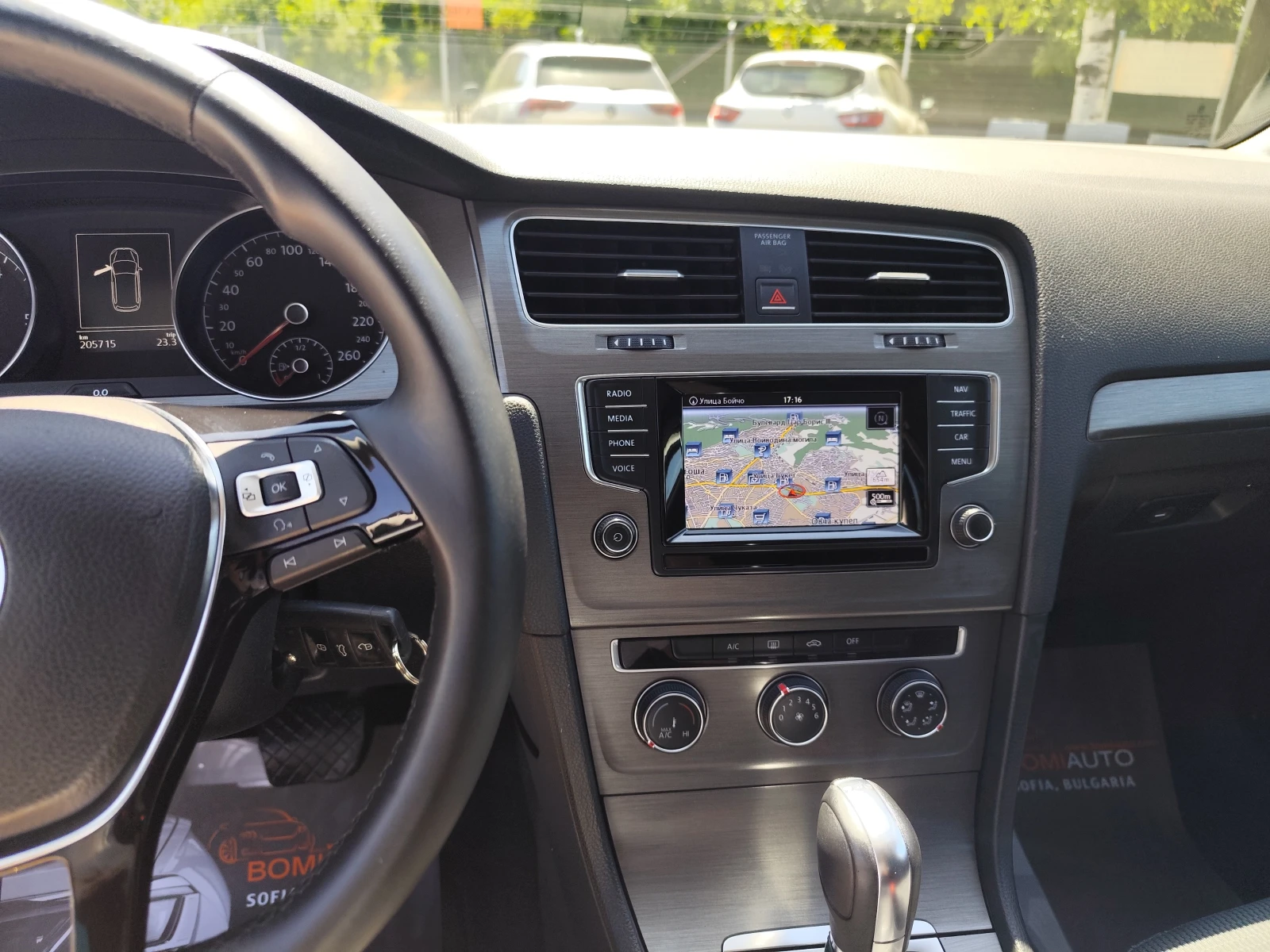 VW Golf 7 1.6TDI* COMFORTLINE* KLIMA* NAVI* EURO5B*  - изображение 8