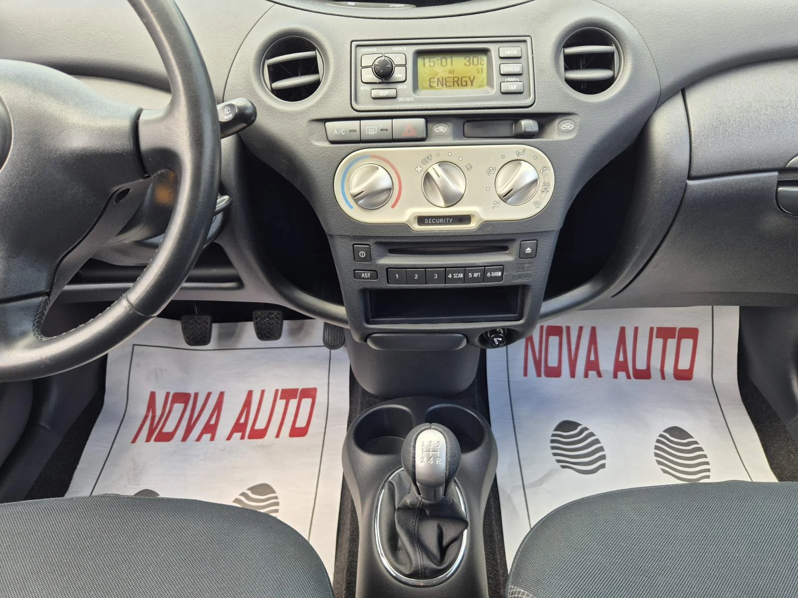 Toyota Yaris 1.0i-SOL-134.000км- - изображение 10
