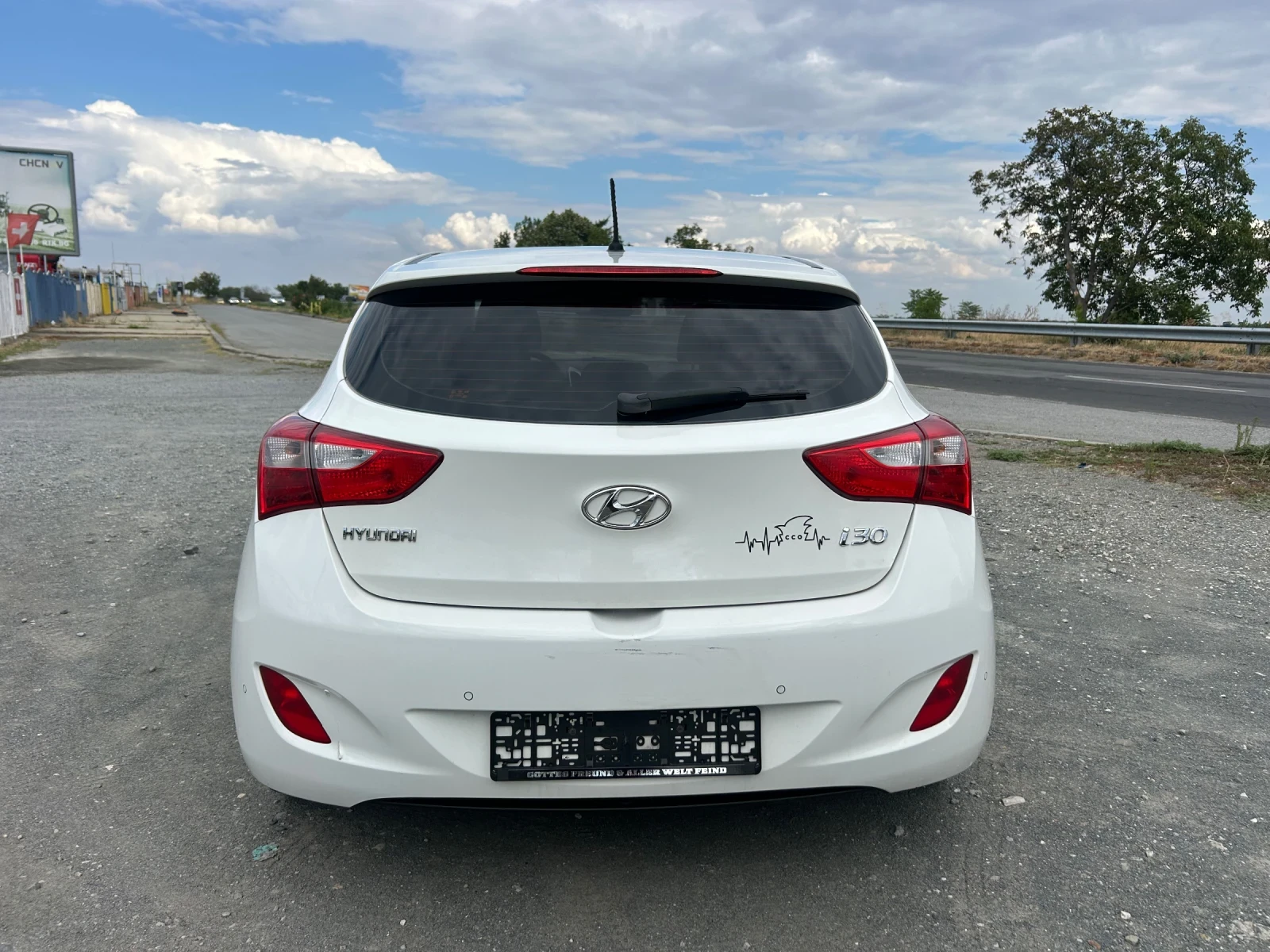Hyundai I30 1.6 CRDI / ПОДГРЕВ / ПАРКТРОНИК / РЕАЛНИ КИЛОМЕТРИ - изображение 6