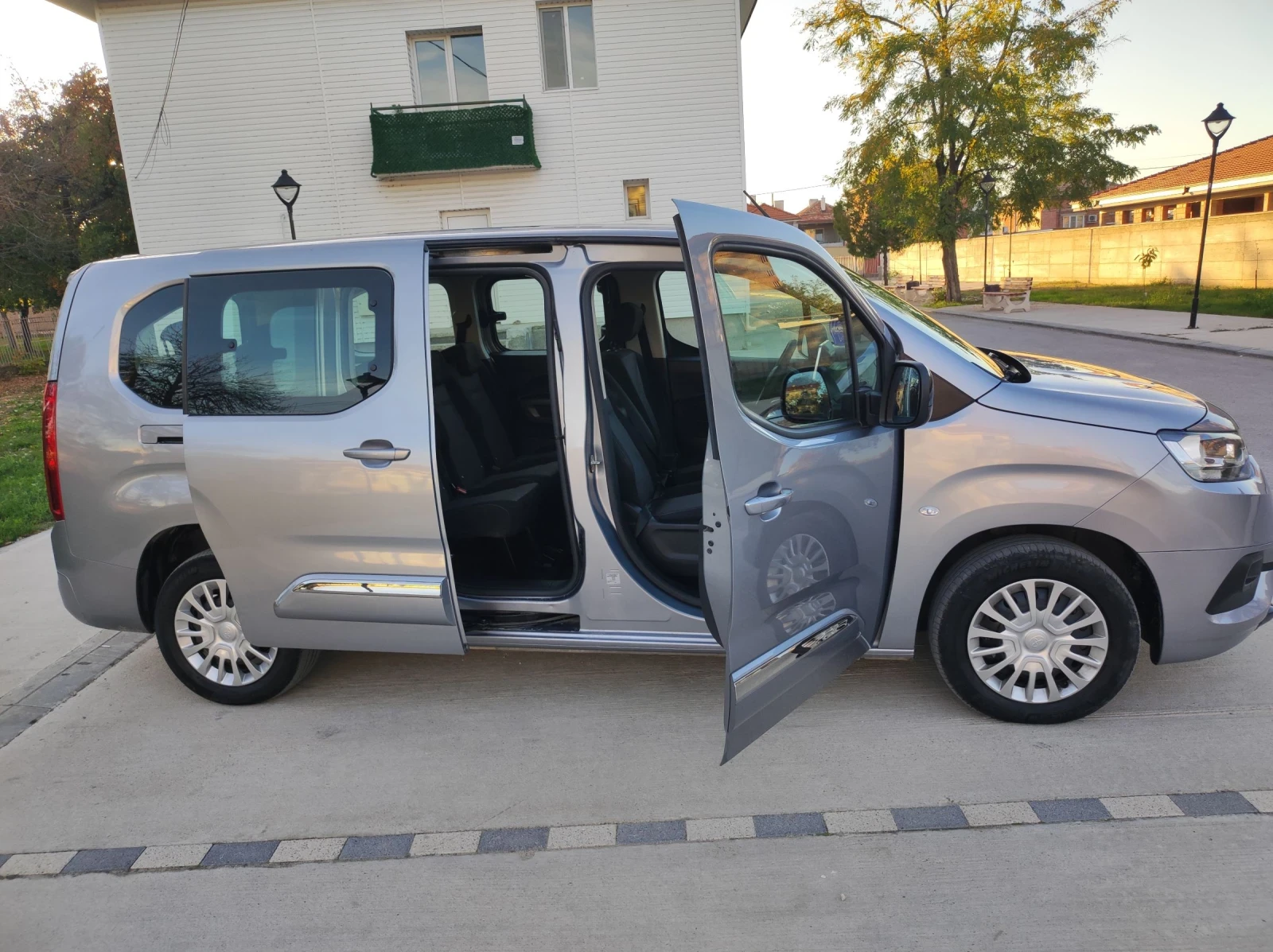 Toyota Proace City   | Mobile.bg   7