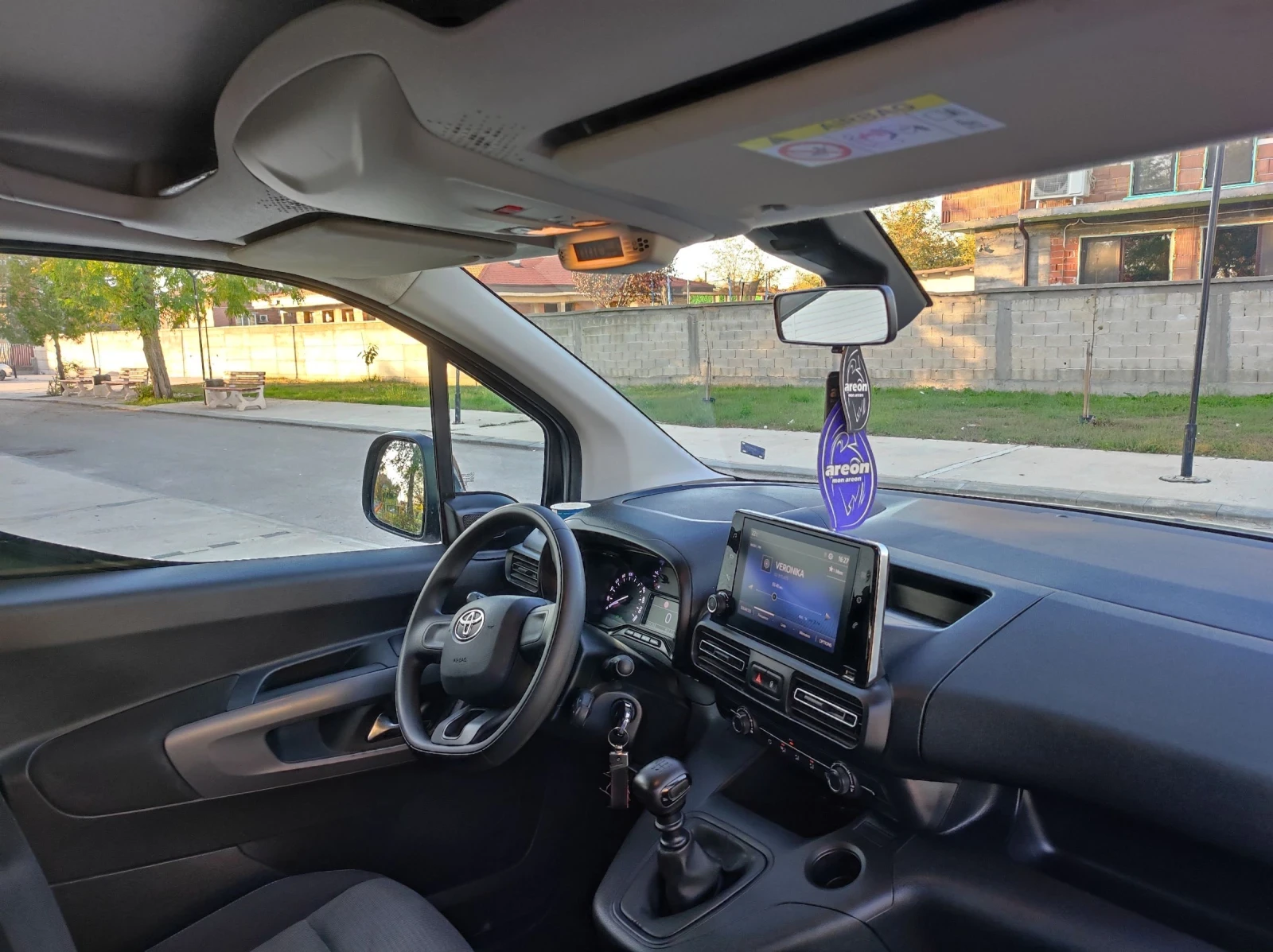 Toyota Proace City   | Mobile.bg   11