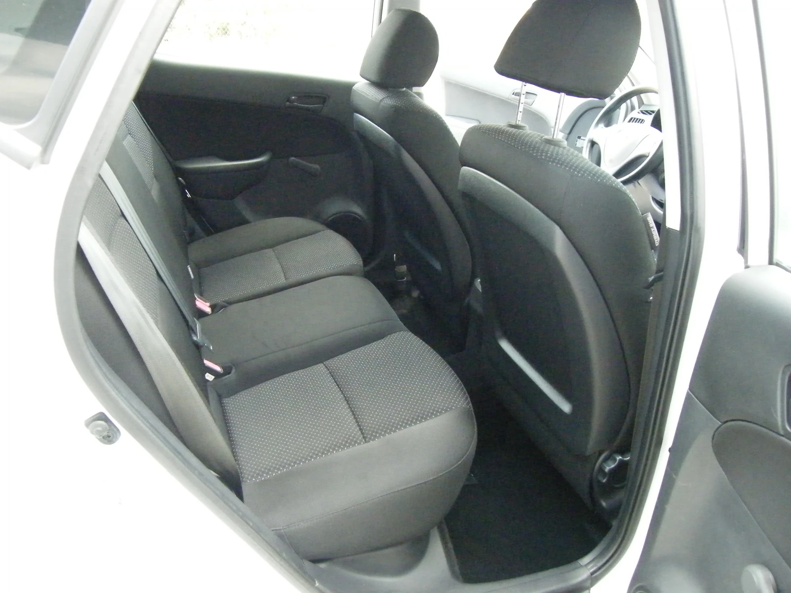 Hyundai I30 1.6CRDI | Mobile.bg   14