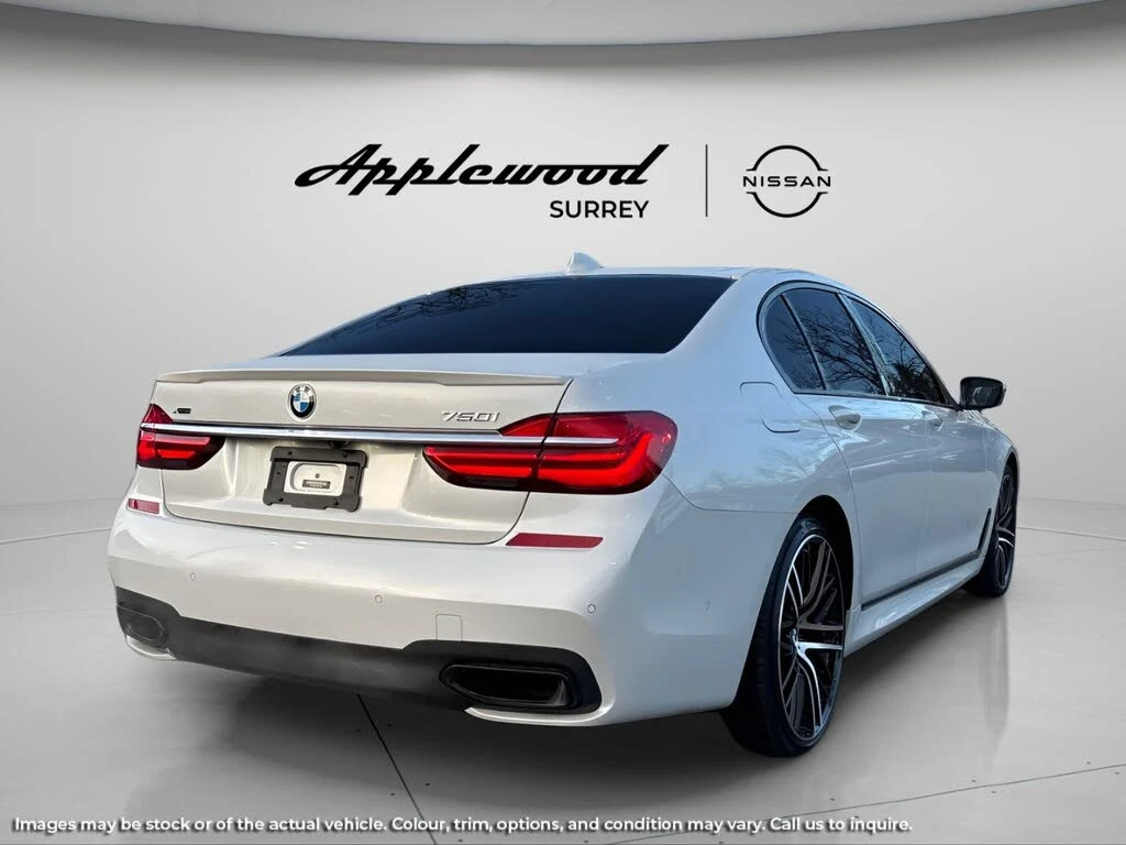 BMW 750 I * M-Package* * HeadUp* AвтоКредит* (ЦЕНА ДО БГ) - изображение 3