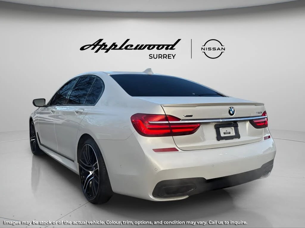 BMW 750 I * M-Package* * HeadUp* AвтоКредит* (ЦЕНА ДО БГ) - изображение 6