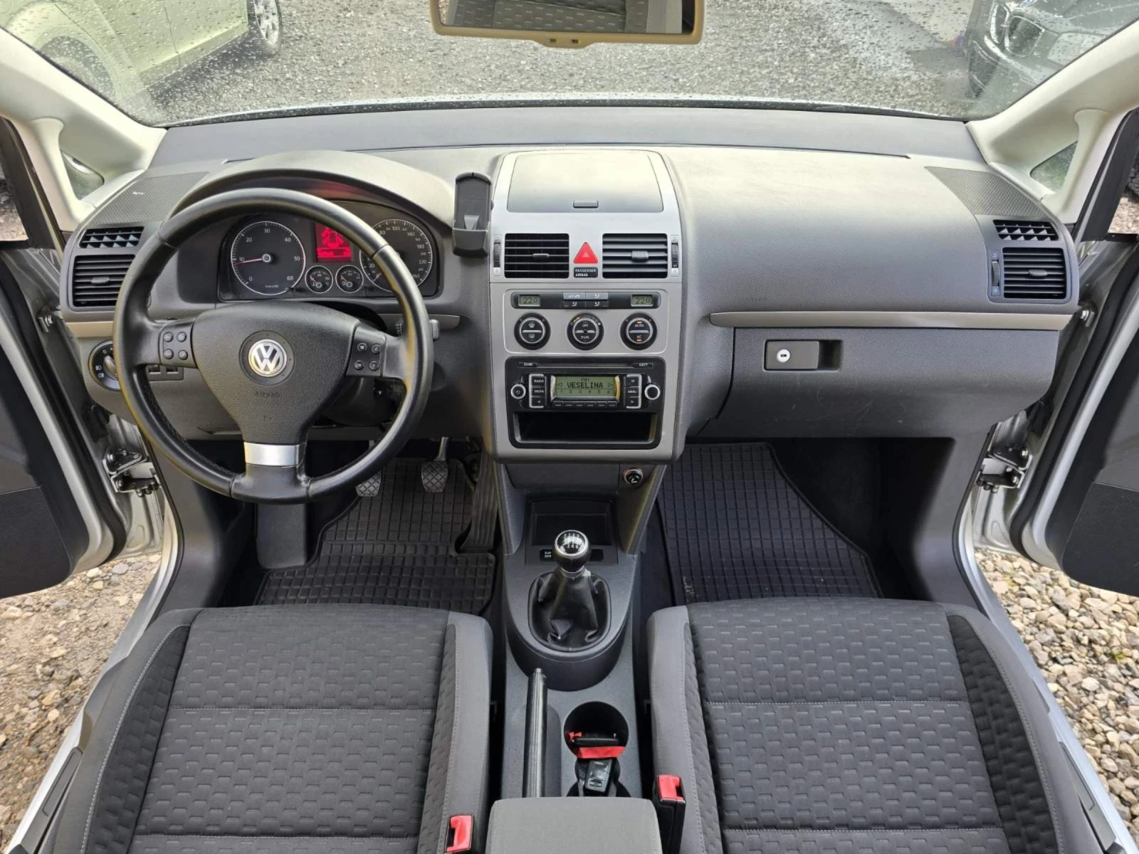 VW Touran 1.9TDI H-LINE FACE , снимка 12 - Автомобили и джипове - 53759071