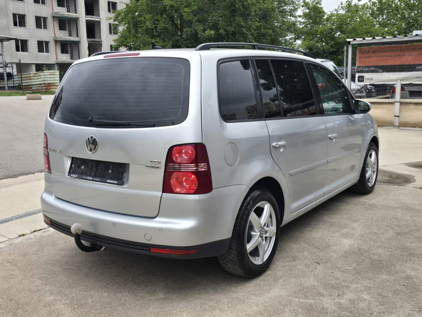 VW Touran 1.9TDI H-LINE FACE , снимка 4 - Автомобили и джипове - 53759071