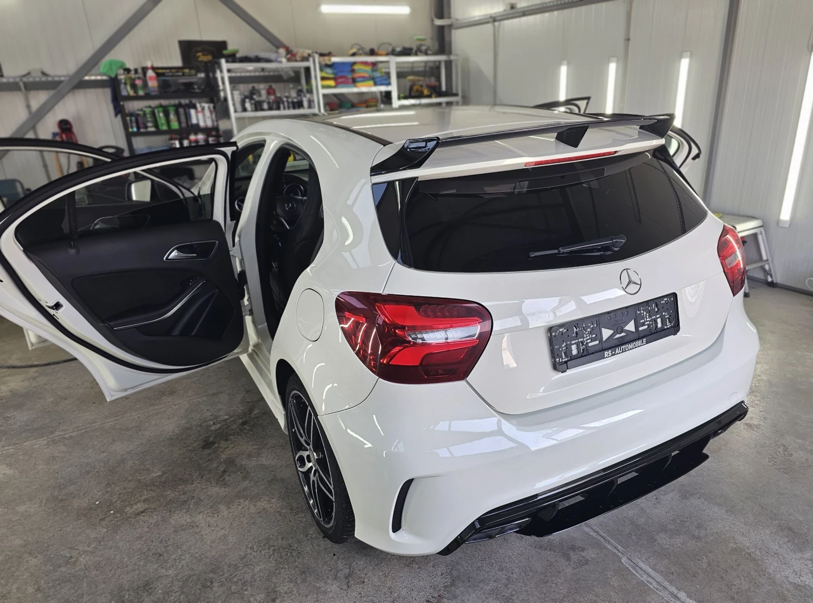 Mercedes-Benz A 180 AMG-Design Евро6 Automatic Premium, снимка 2 - Автомобили и джипове - 53866649